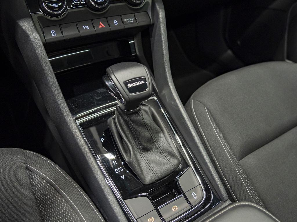 Skoda Karoq 1.5 TSI ACT Design DSG 110 kW (150 CV) - 13