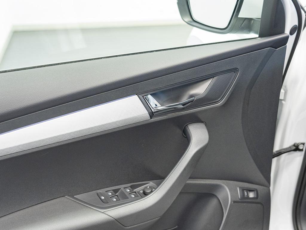 Skoda Karoq 1.5 TSI ACT Design DSG 110 kW (150 CV) - 15