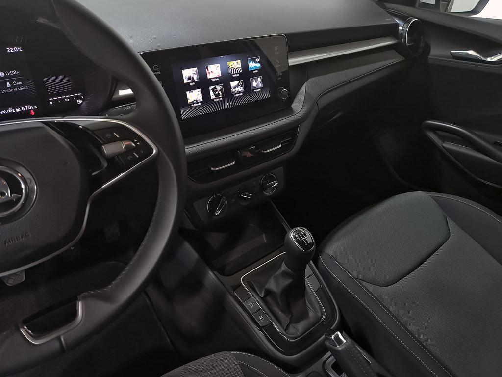 Skoda Fabia 1.0 MPI Selection 59 kW (80 CV) - 17