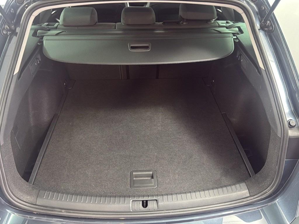 SEAT Leon ST 1.5 eTSI Style Special Edition Vision DSG 110 kW (150 CV) - 6