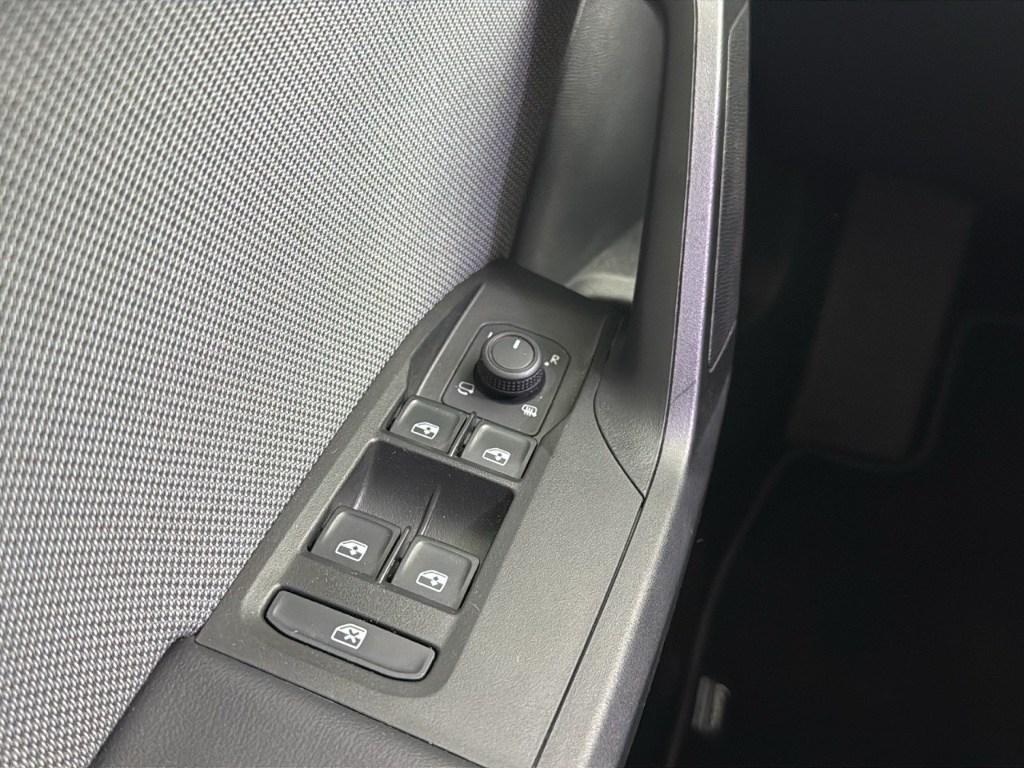 SEAT Leon ST 1.5 eTSI Style Special Edition Vision DSG 110 kW (150 CV) - 8