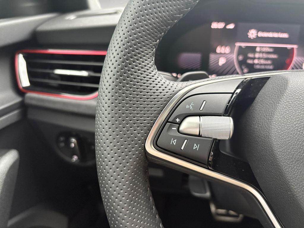 Skoda Kamiq 1.0 TSI Design DSG 85 kW (115 CV) - 8