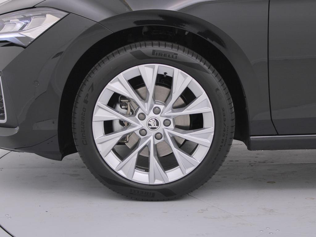 Skoda Superb Combi 1.5 TSI m-HEV Selection DSG 110 kW (150 CV) - 7