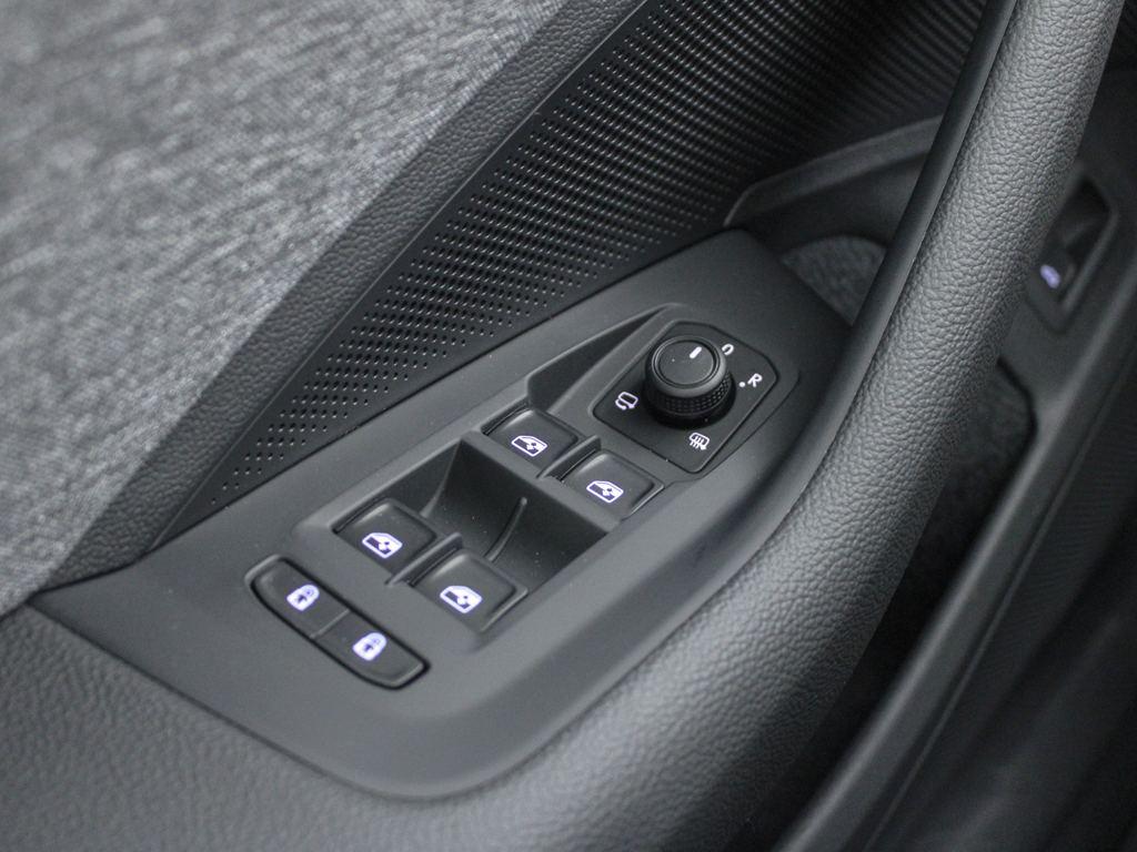 Skoda Superb Combi 1.5 TSI m-HEV Selection DSG 110 kW (150 CV) - 12