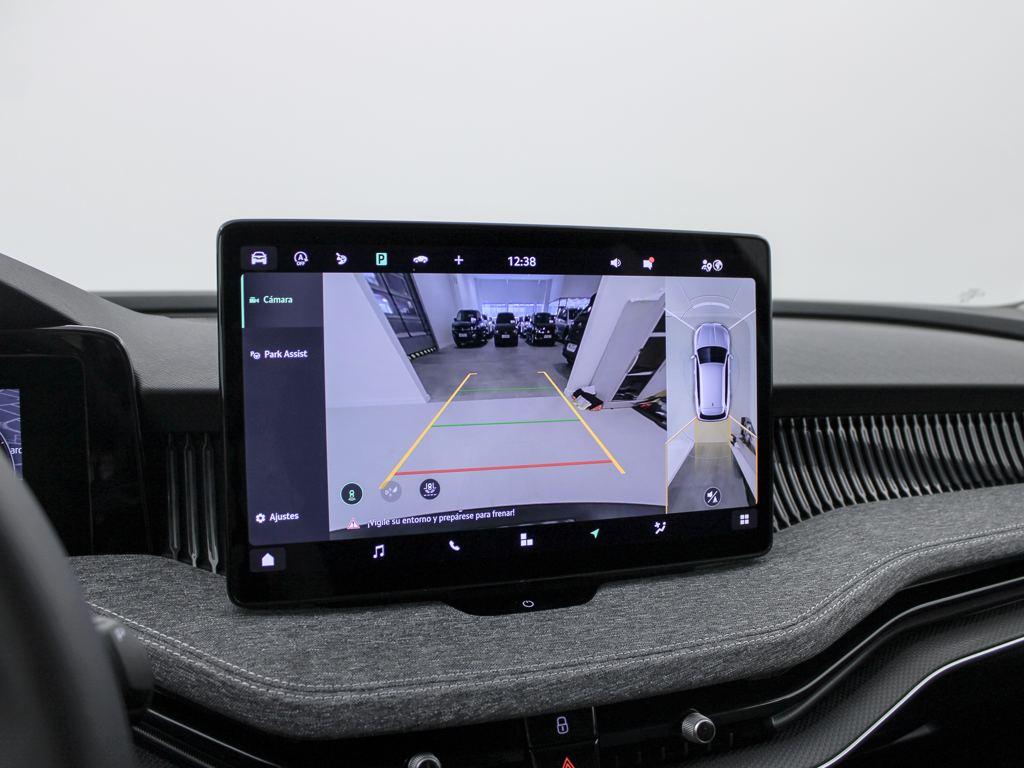 Skoda Superb Combi 1.5 TSI m-HEV Selection DSG 110 kW (150 CV) - 16