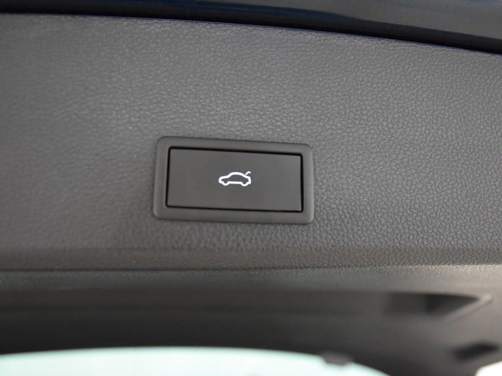 SEAT Ateca 1.5 TSI X-Perience Go L 110 kW (150 CV) - 8