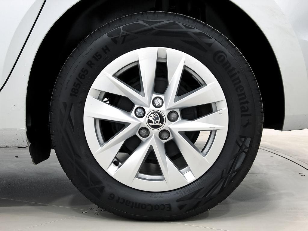 Skoda Fabia 1.0 TSI Selection 70 kW (95 CV) - 7