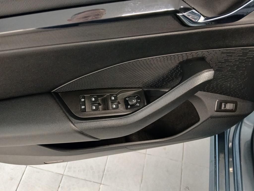 Skoda Octavia Combi 2.0 TDI Ambition DSG 110 kW (150 CV) - 9