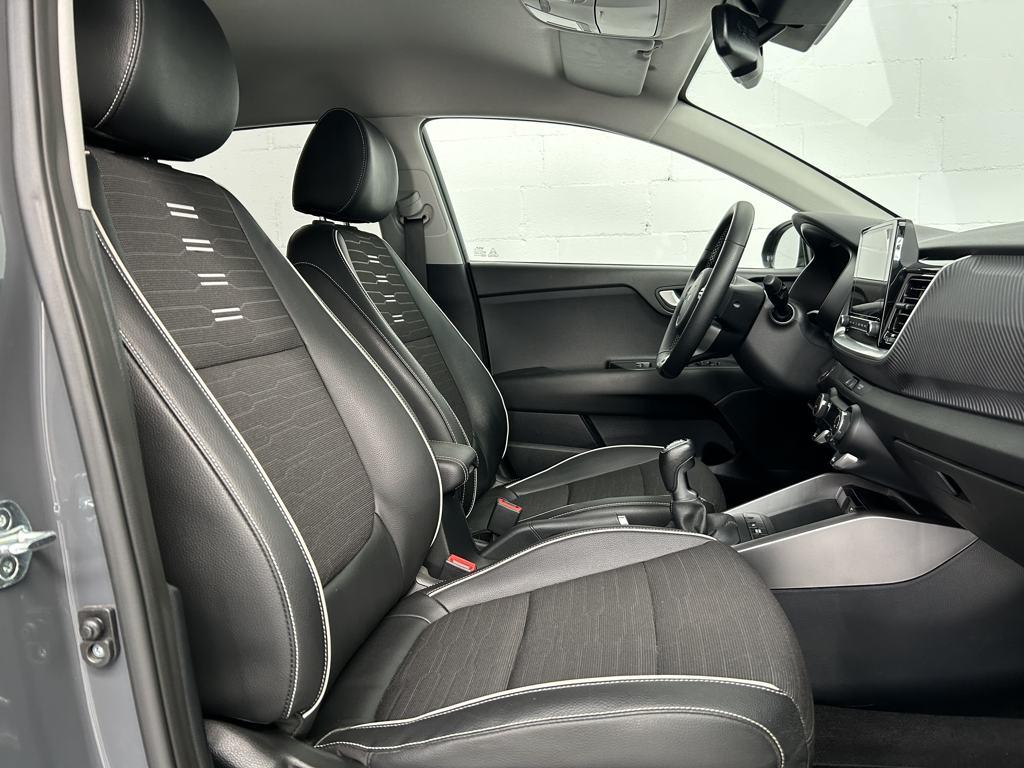 Kia Stonic 1.0 T-GDi MHEV iMT GT Line 74 kW (100 CV) - 4