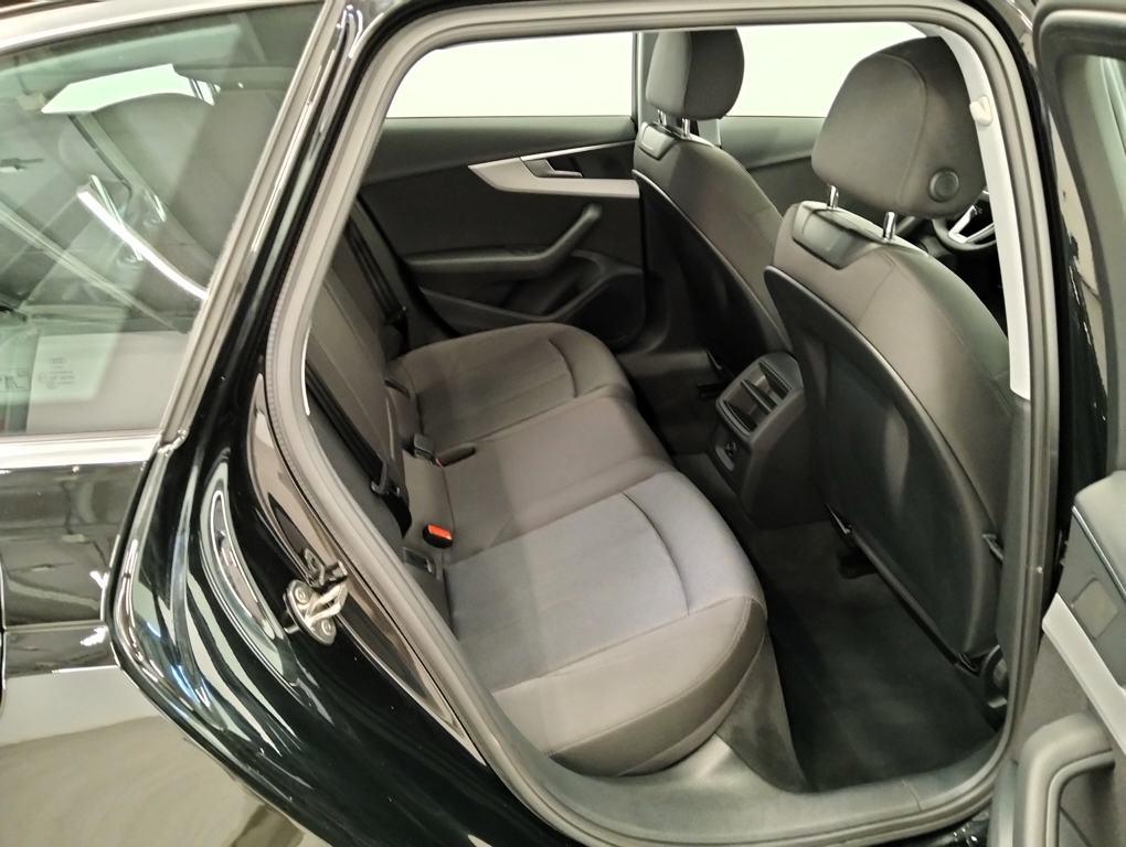 Audi A4 Avant Advanced 35 TDI 120 kW (163 CV) S tronic - 5