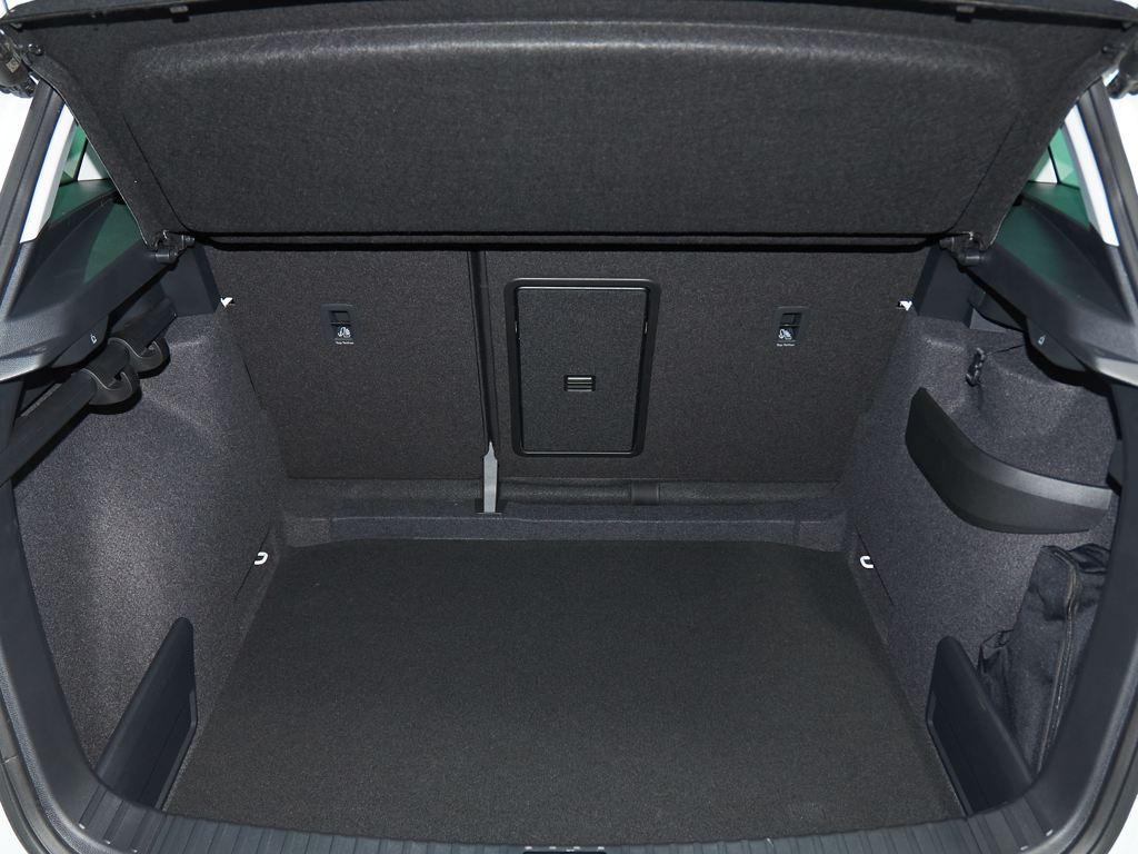 Skoda Karoq 1.5 TSI ACT Design DSG 110 kW (150 CV) - 6