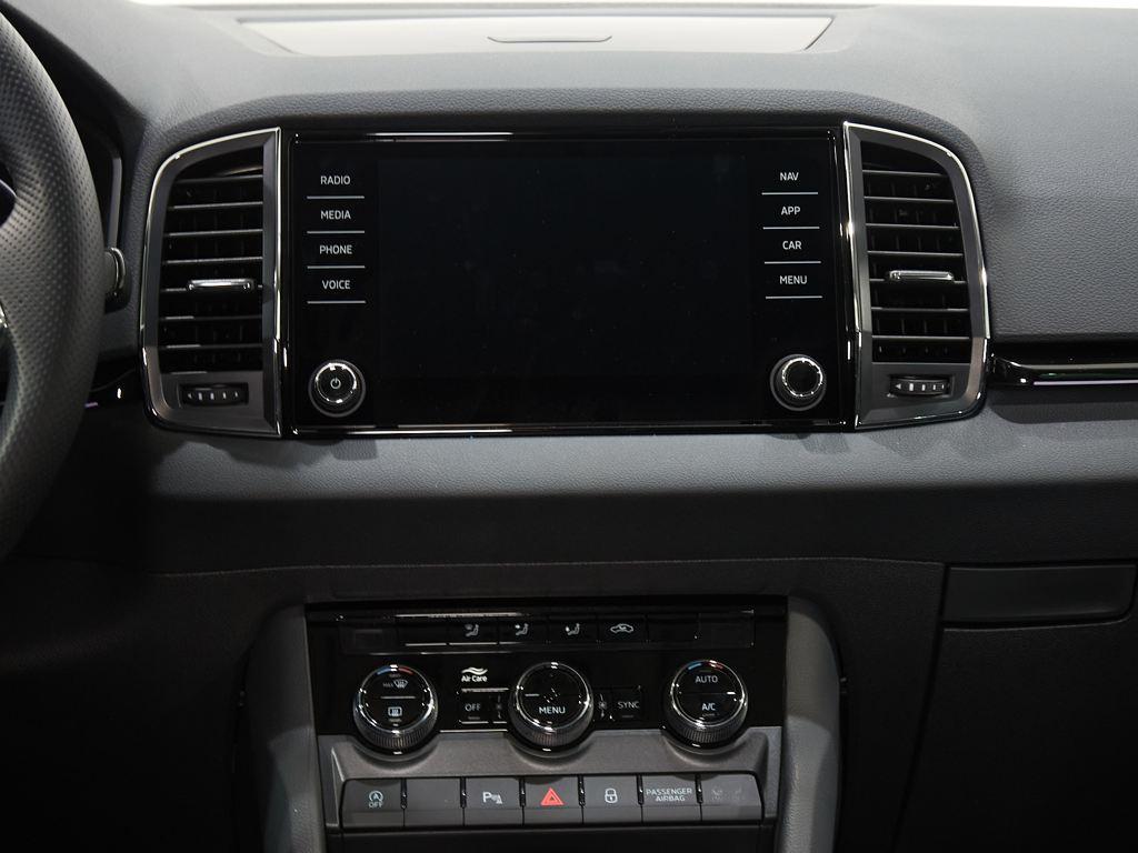 Skoda Karoq 1.5 TSI ACT Design DSG 110 kW (150 CV) - 12