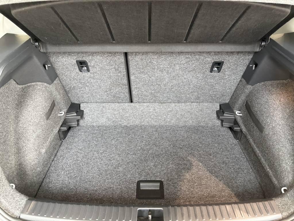 SEAT Arona 1.0 TSI Style Special Edition DSG 85 kW (115 CV) - 6