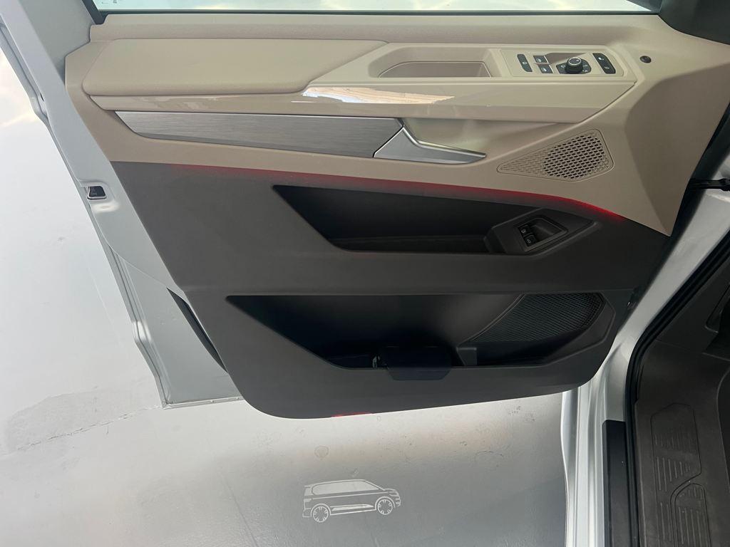 Volkswagen Multivan Style 1.4 TSI PHEV Batalla Larga 160 kW (218 CV) DSG - 9