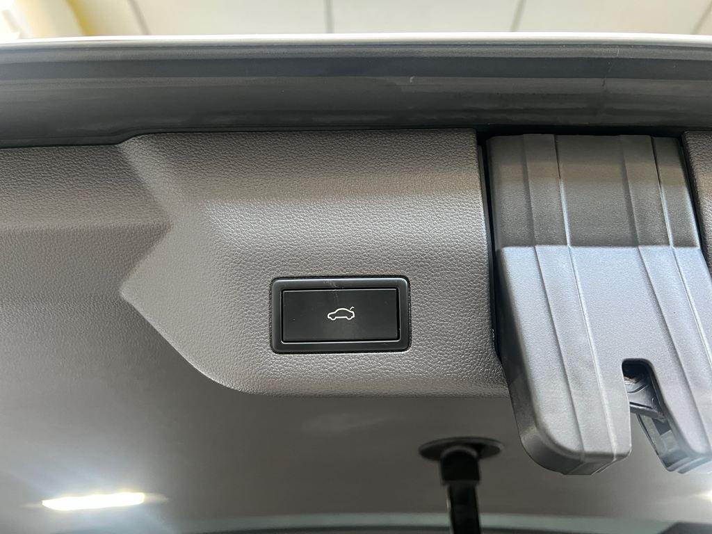 Volkswagen Multivan Style 1.4 TSI PHEV Batalla Larga 160 kW (218 CV) DSG - 19