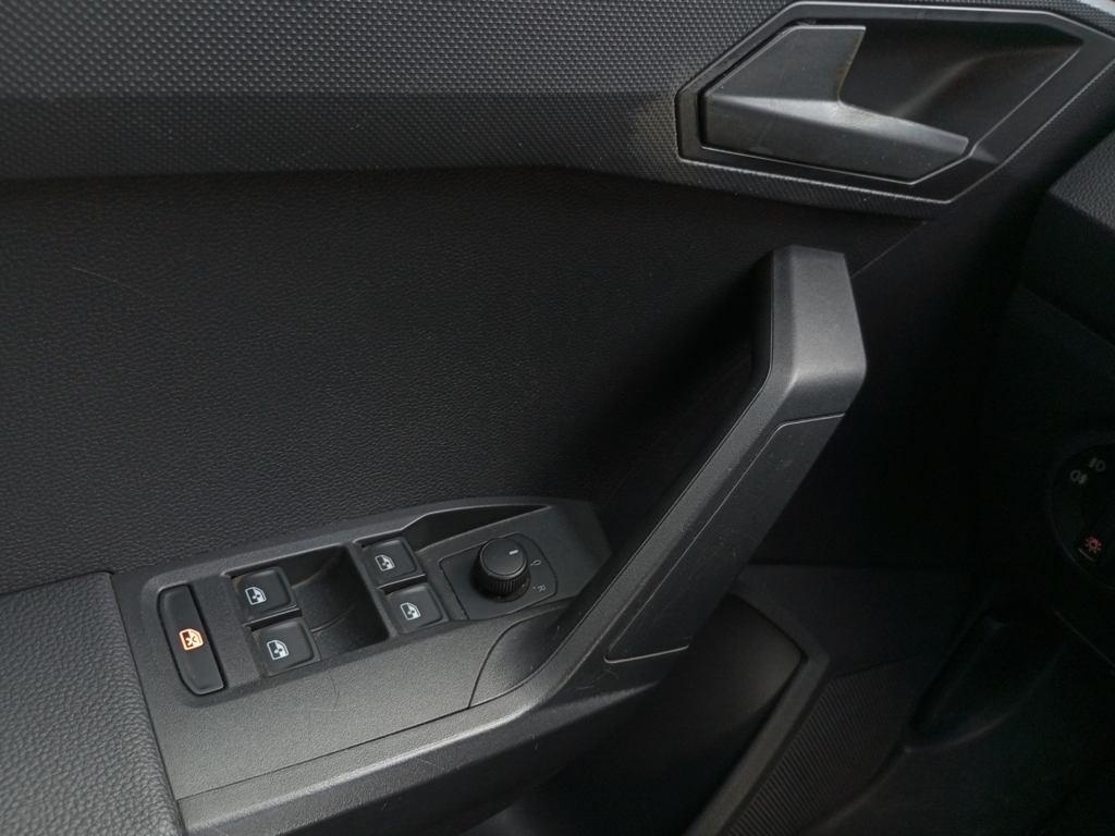 SEAT Arona 1.0 TSI S&S Reference Edition 70 kW (95 CV) - 10