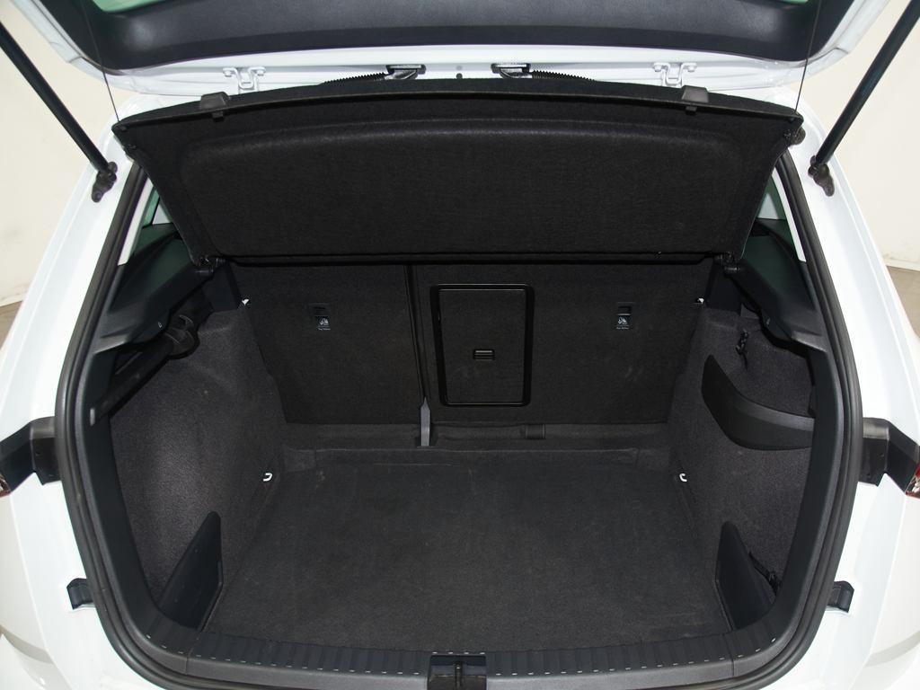 Skoda Karoq 1.5 TSI ACT Selection DSG 110 kW (150 CV) - 6