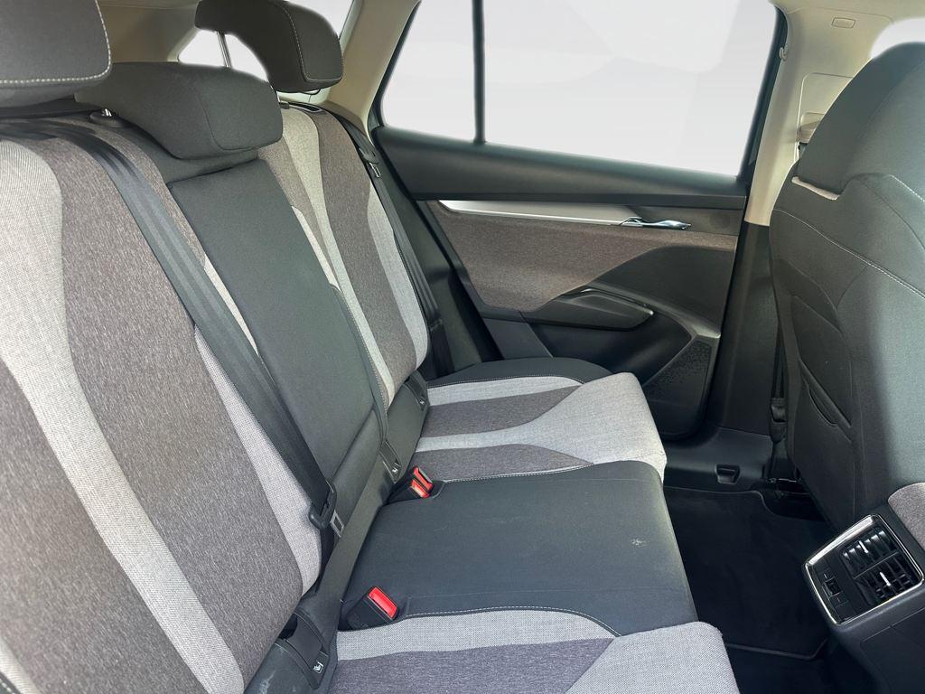 Skoda Enyaq IV 60 132 kW (180 CV) 60kWh - 5