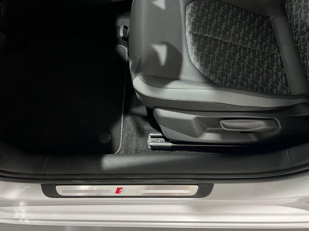 Audi A1 Sportback Adrenalin 30 TFSI 81 kW (110 CV) S tronic - 16