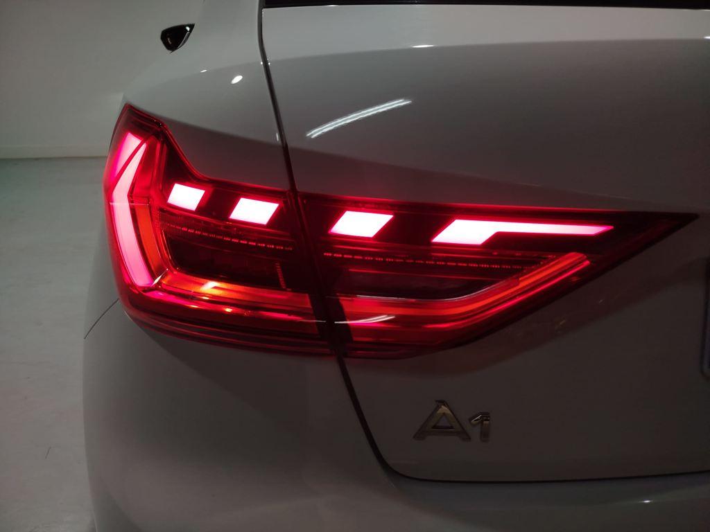 Audi A1 Sportback Adrenalin 30 TFSI 81 kW (110 CV) S tronic - 19