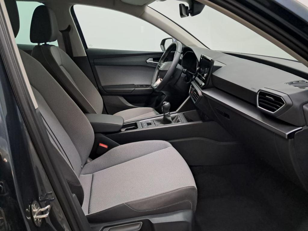 SEAT León 1.0 TSI S&S Style XL Vision 81 kW (110 CV) - 4