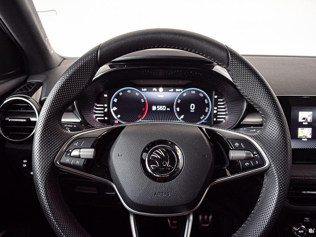 Skoda Fabia 1.0 TSI Design 85 KW (115 CV) - 8