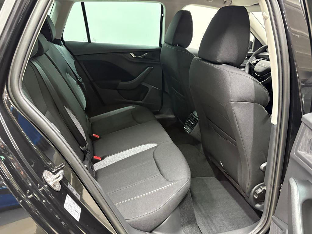 Skoda Kamiq 1.0 TSI Selection DSG 85 kW (115 CV) - 5