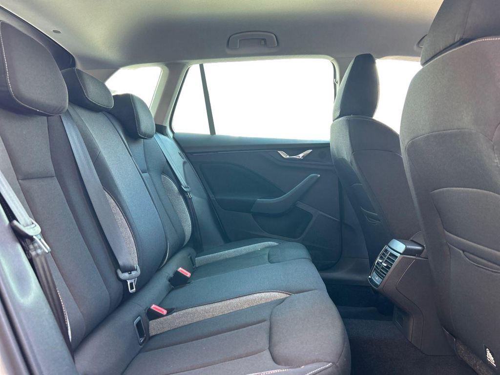 Skoda Kamiq 1.0 TSI Selection 85 kW (115 CV) - 5