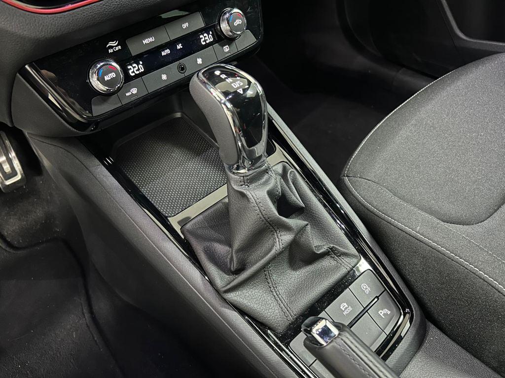 Skoda Kamiq 1.0 TSI Design DSG 85 kW (115 CV) - 13