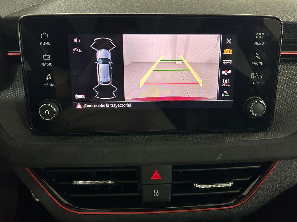 Skoda Kamiq 1.0 TSI Design DSG 85 kW (115 CV) - 14