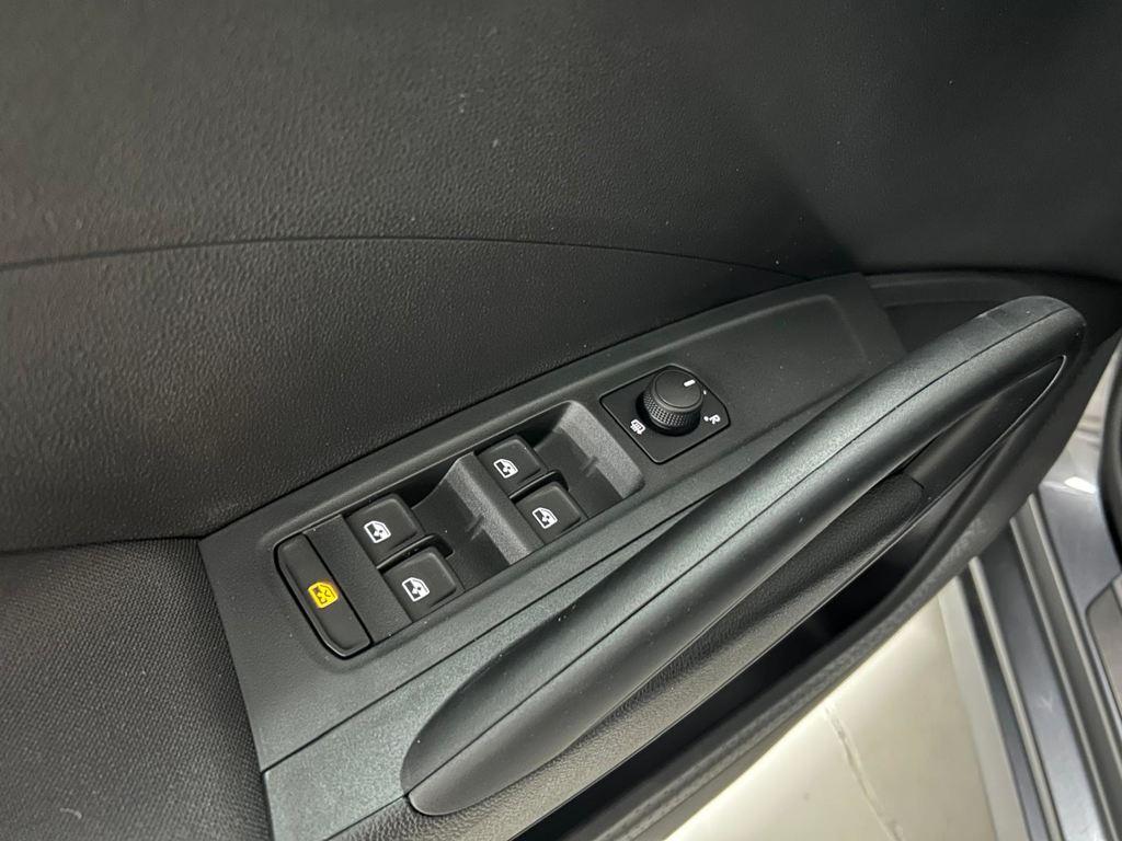 Skoda Fabia 1.0 TSI Selection 70 kW (95 CV) - 8