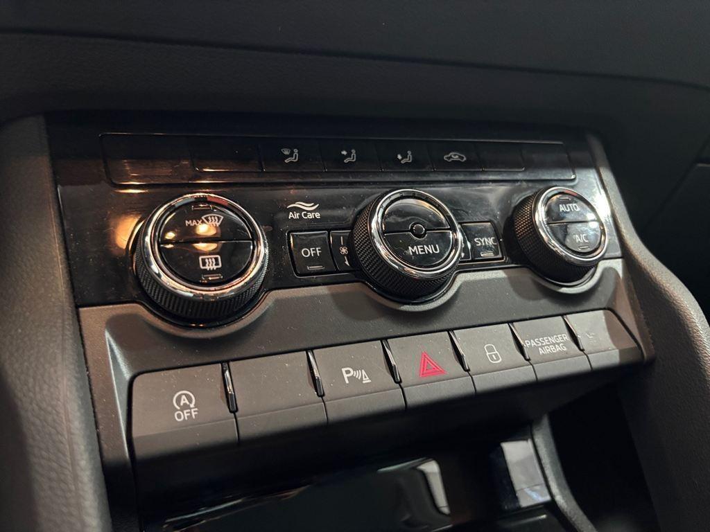 Skoda Karoq 1.5 TSI ACT Selection DSG 110 kW (150 CV) - 11