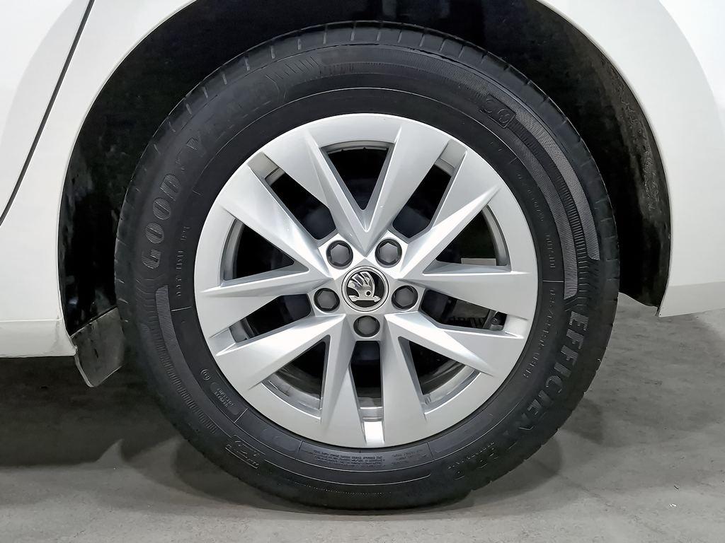 Skoda Fabia 1.0 TSI Selection 70 kW (95 CV) - 7