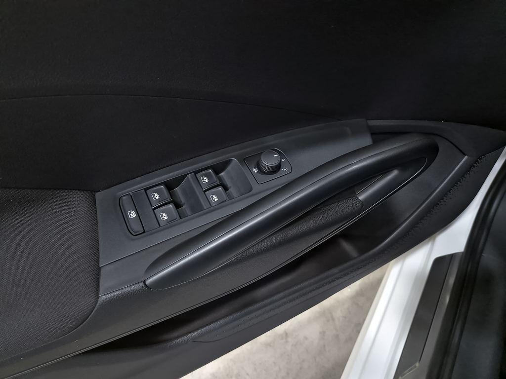 Skoda Fabia 1.0 TSI Selection 70 kW (95 CV) - 8