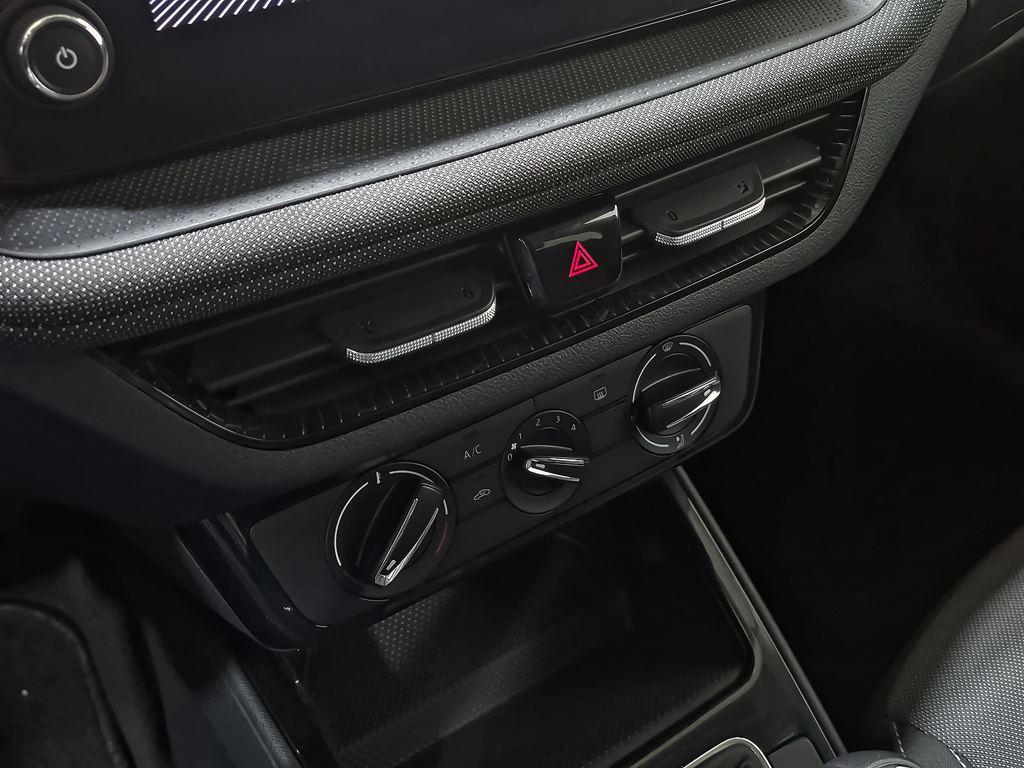 Skoda Fabia 1.0 TSI Selection 70 kW (95 CV) - 14