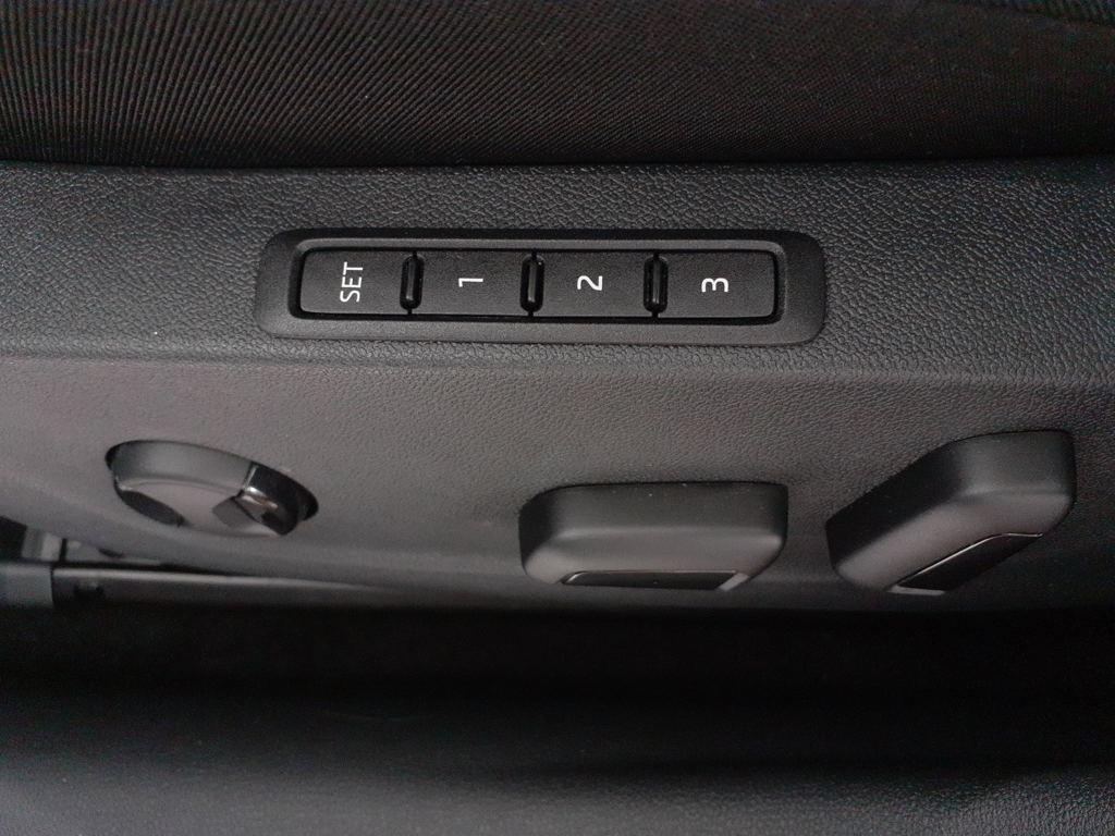 Skoda Octavia Combi 2.0 TDI Selection DSG 110 kW (150 CV) - 9