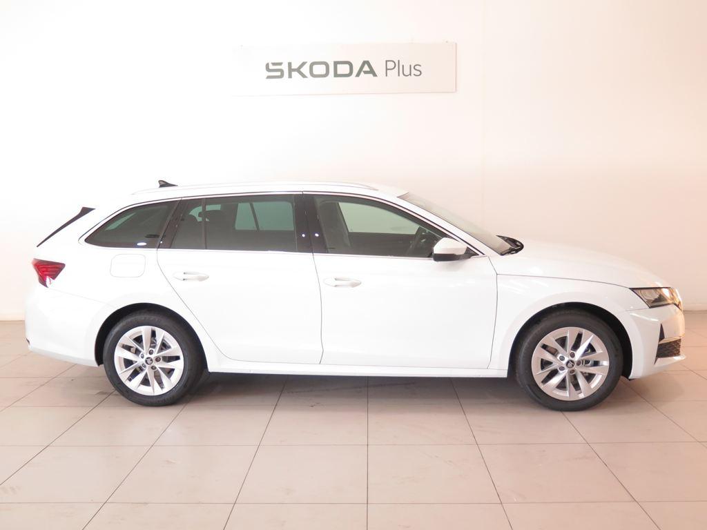 Skoda Octavia Combi 2.0 TDI Selection DSG 110 kW (150 CV) - 2