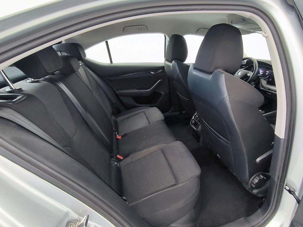 Skoda Octavia 2.0 TDI Ambition DSG 110 kW (150 CV) - 5