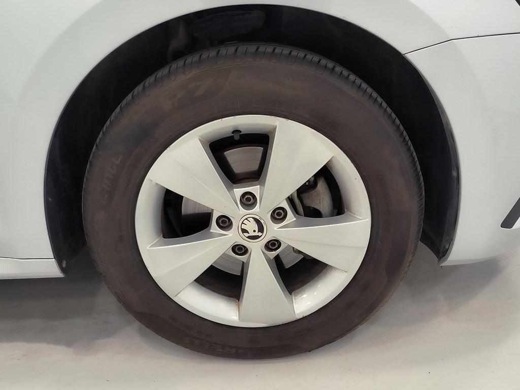 Skoda Octavia 2.0 TDI Ambition DSG 110 kW (150 CV) - 7