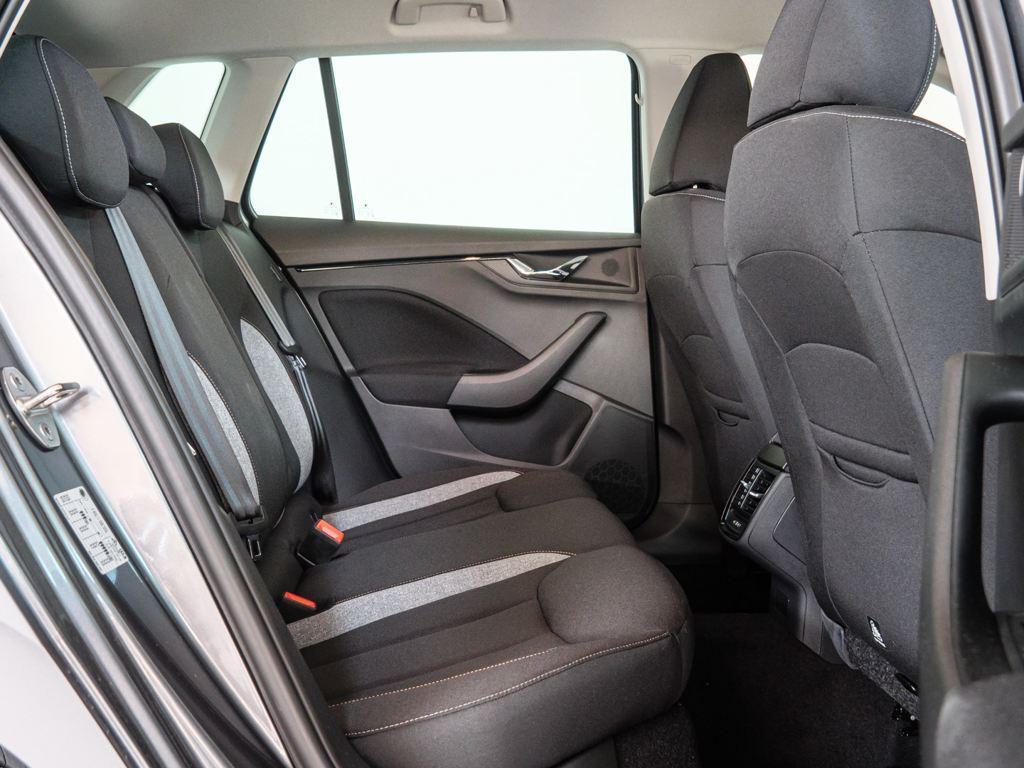 Skoda Kamiq 1.0 TSI Selection DSG 85 kW (115 CV) - 4