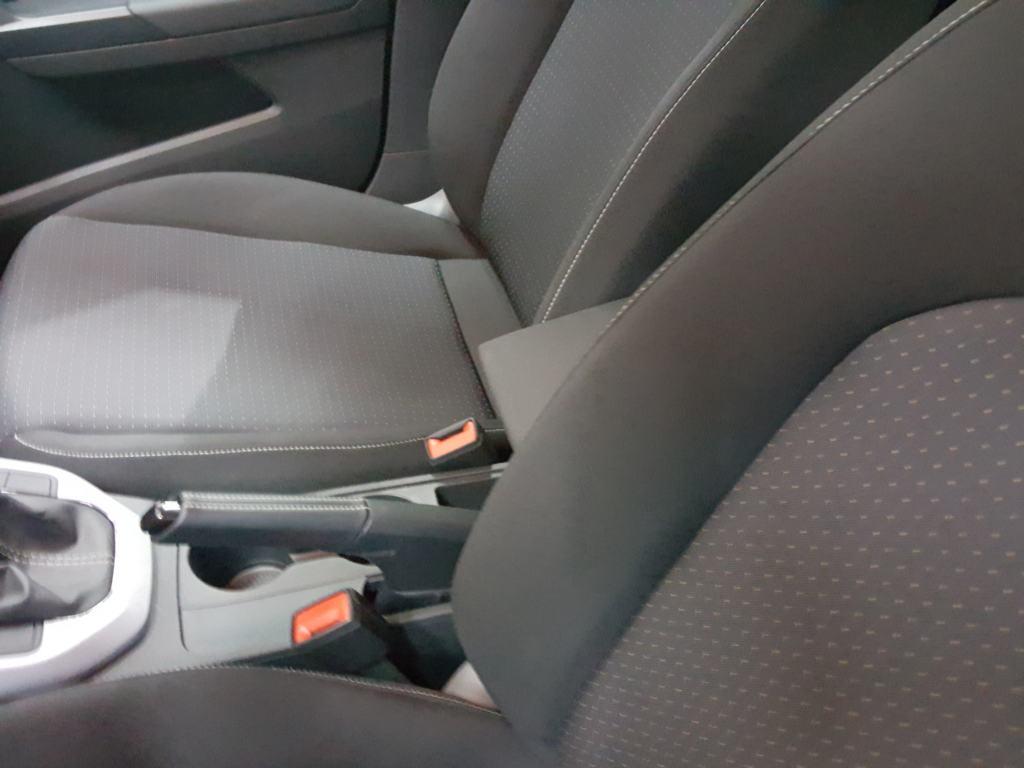 SEAT Arona 1.0 TSI Style XM 81 kW (110 CV) - 9