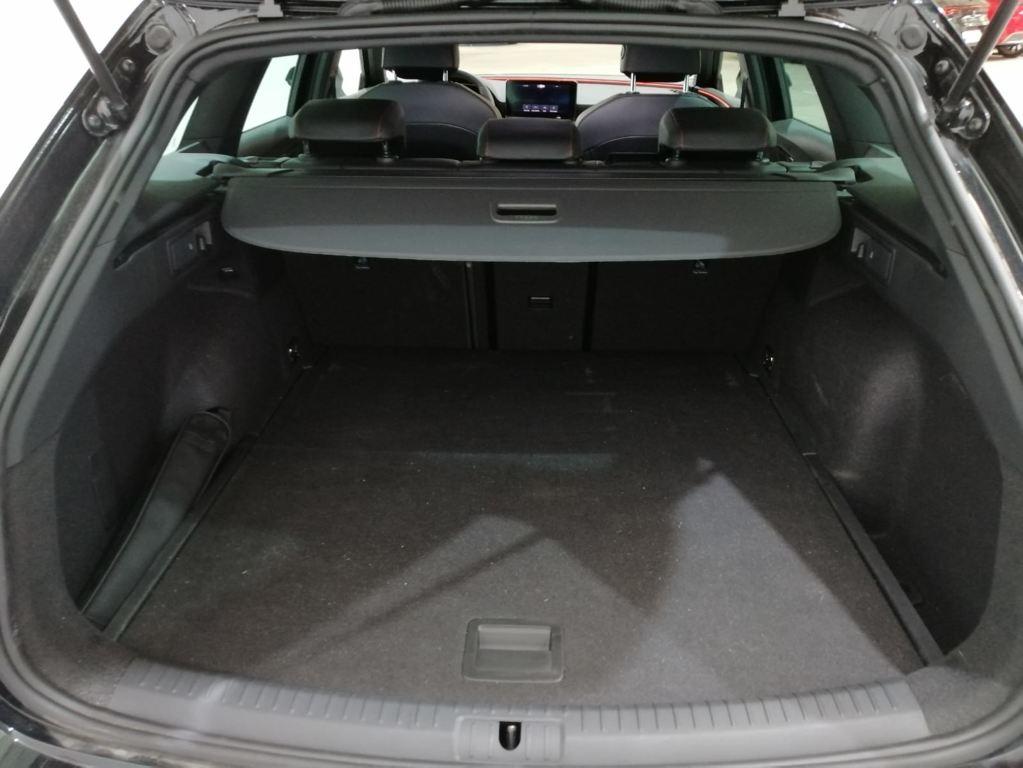 SEAT Leon ST 1.5 eTSI Style Special Edition DSG 110 kW (150 CV) - 6