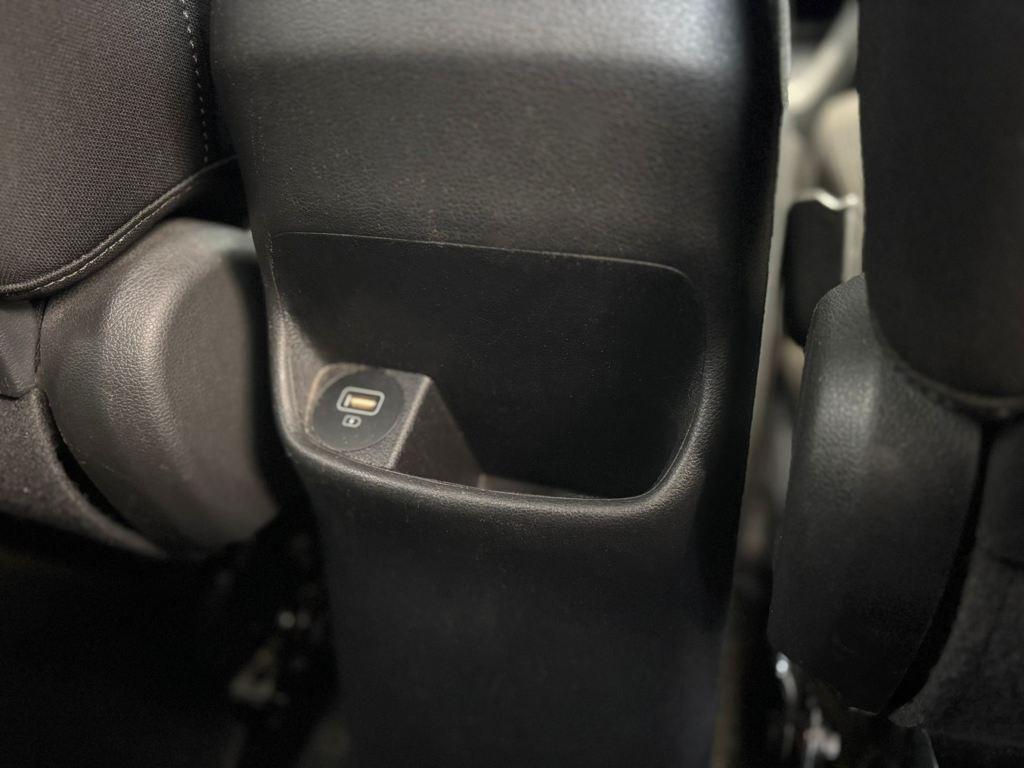 Hyundai Kona 1.6 GDI HEV Maxx DCT 104 kW (141 CV) - 16