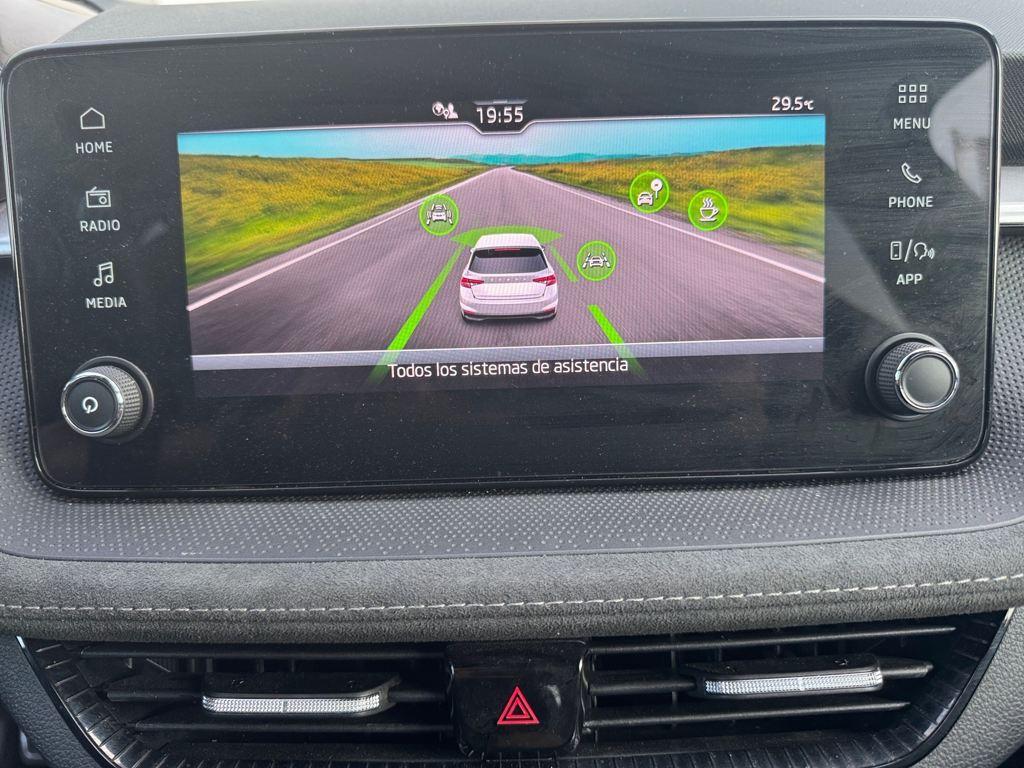 Skoda Fabia 1.0 TSI Design 70 kW (95 CV) - 10