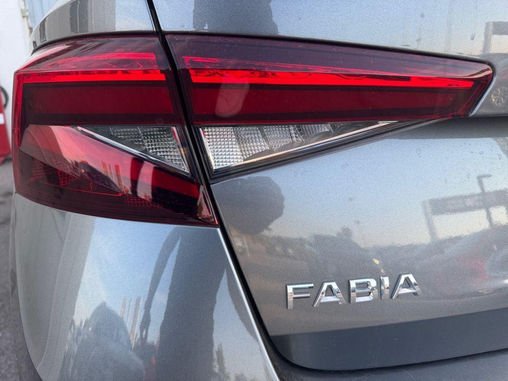 Skoda Fabia 1.0 TSI Design 70 kW (95 CV) - 18