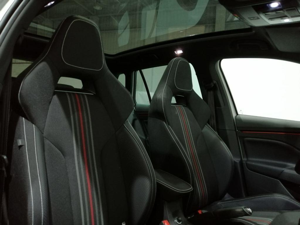 Skoda Kamiq 1.0 TSI Montecarlo DSG 85 kW (115 CV) - 9