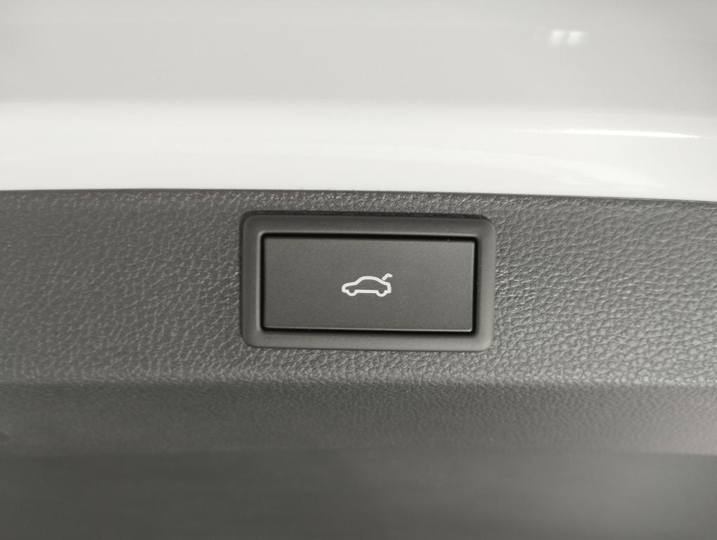 Skoda Karoq 1.5 TSI ACT Design DSG 110 kW (150 CV) - 16