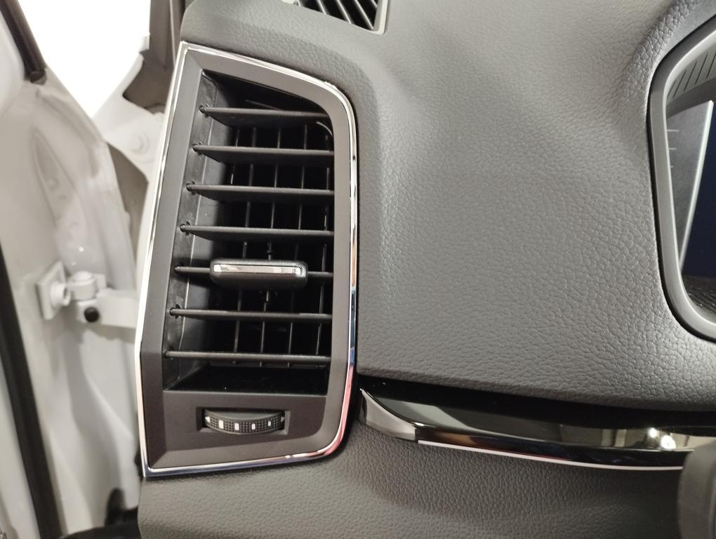 Skoda Karoq 1.5 TSI ACT Design DSG 110 kW (150 CV) - 17