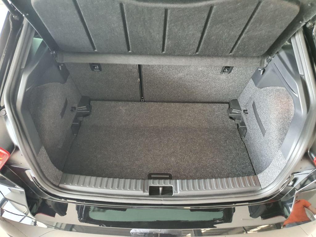 SEAT Ibiza 1.0 TSI FR XM 85 kW (115 CV) - 6