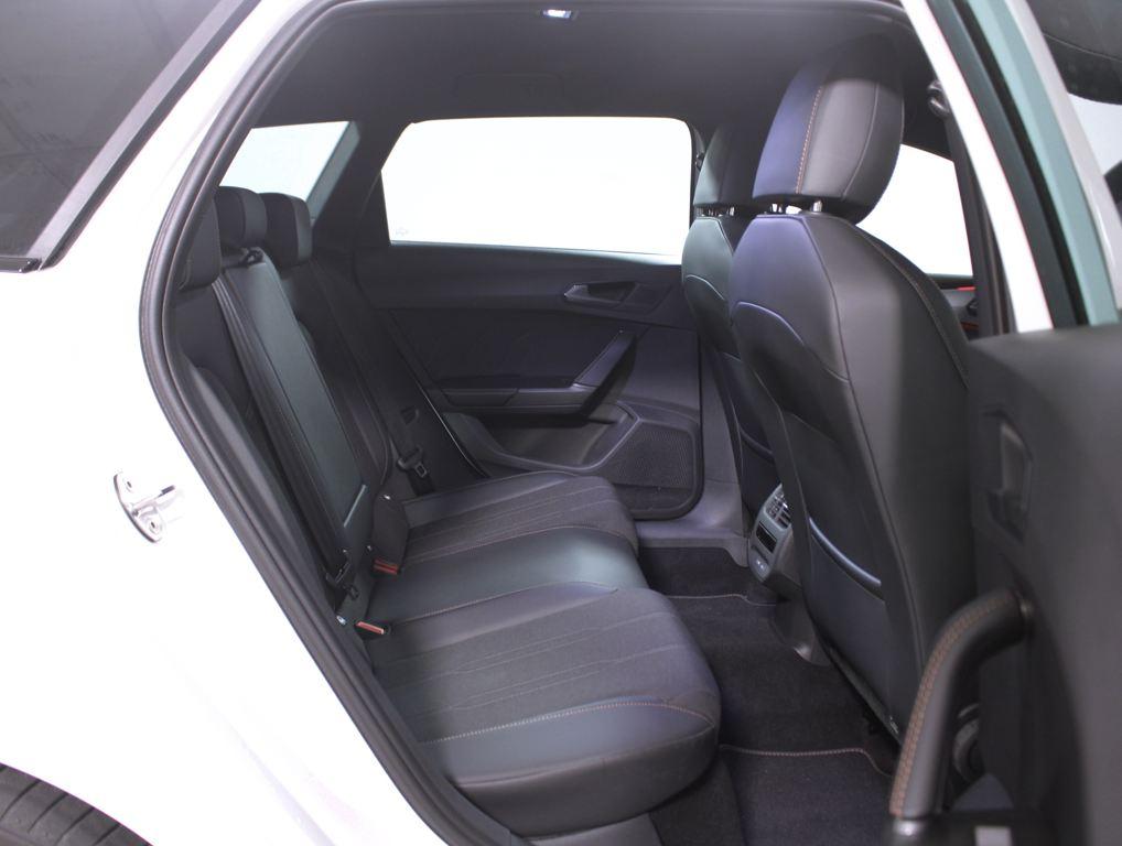 CUPRA Leon Sportstourer 1.5 eTSI DSG 110 kW (150 CV) - 5